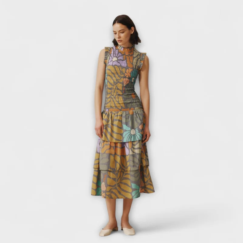 Yenora – Midikleid mit gesmoktem Oberteil und Stufenrock