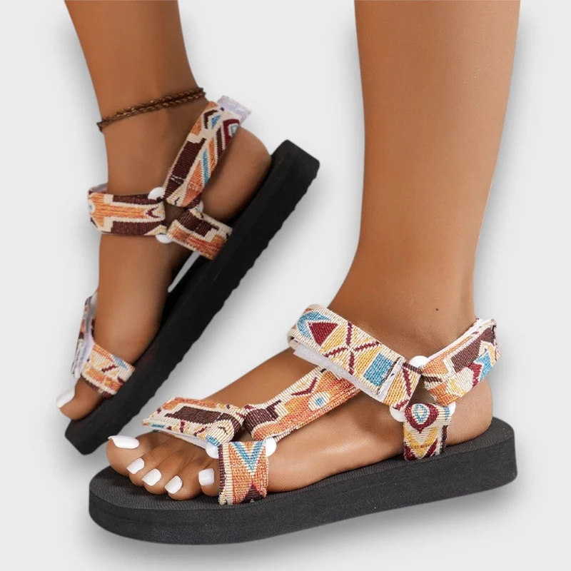 Zanika – Outdoor-Sandalen mit Ethno-Flair