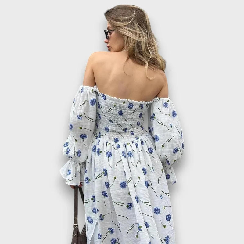 Cyarina – Schulterfreies Kleid mit floraler Leichtigkeit