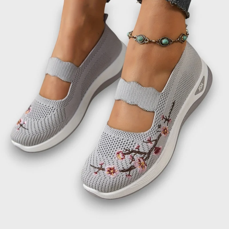 Averina – Femininer Komfort-Sneaker mit Stickerei
