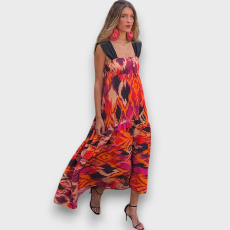 Naiara – Maxikleid mit Ethno-Print und Statement-Trägern