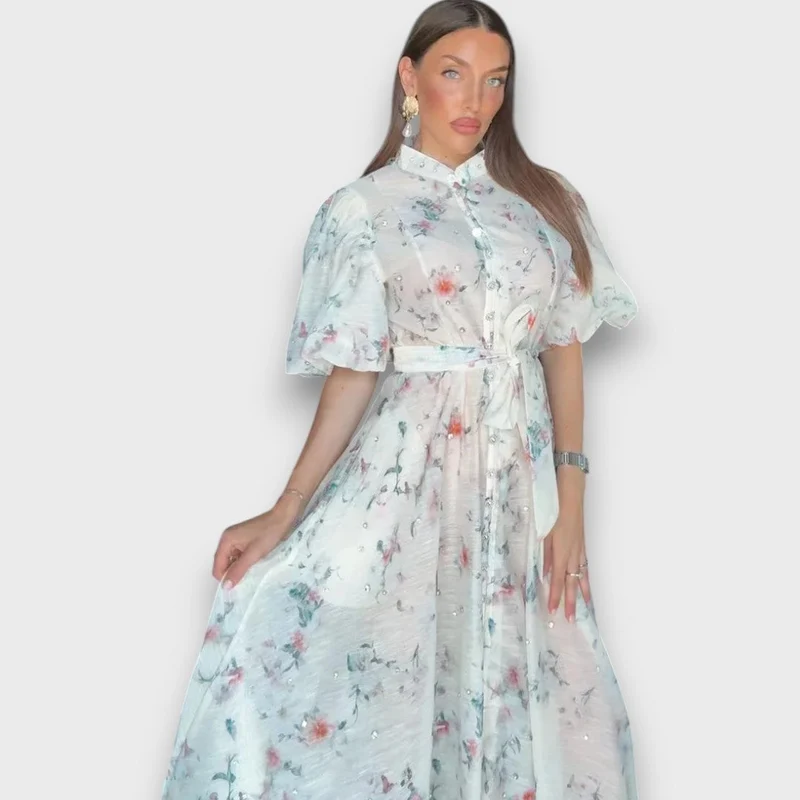 Celindra – Maxi-Kleid mit floraler Struktur und Bindegürtel