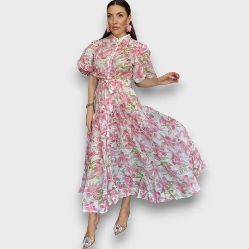Celindra – Maxi-Kleid mit floraler Struktur und Bindegürtel