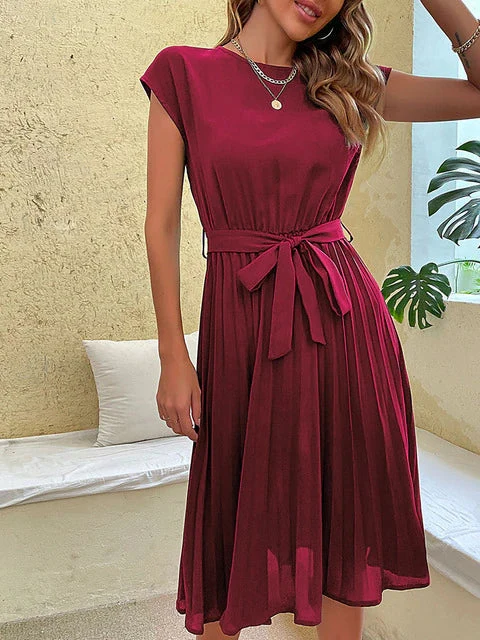 Kurzärmeliges plissiertes lässiges Minikleid