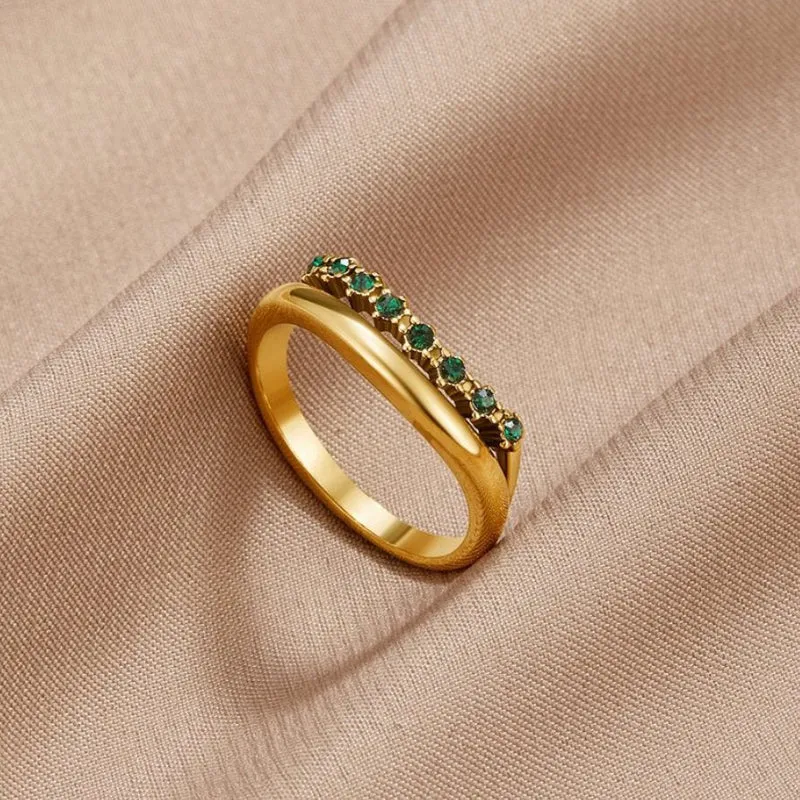 Mary - Smaragdgrüner, geschichtlicher Ring