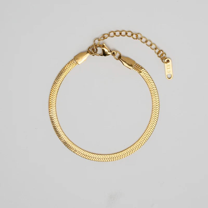 Schlangen-inspiriertes Sarya-Armband