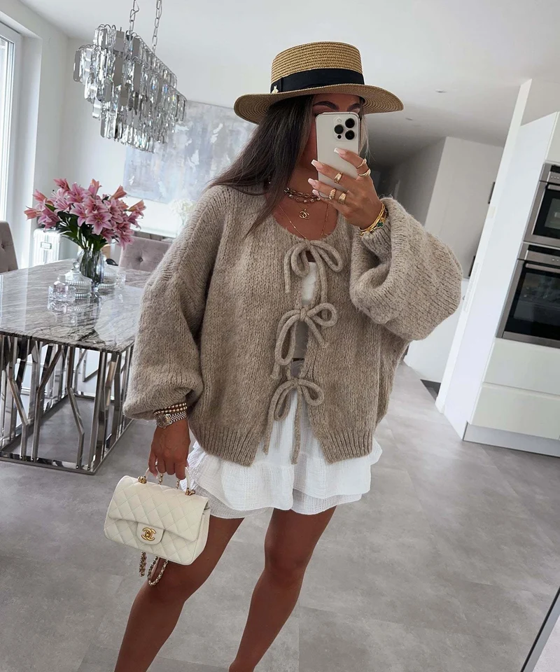 Einfarbiger Rundhals-Lace-Up-Cardigan