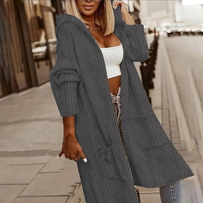 Cytheria – Langärmliger Cardigan mit Kabelstrick und Kapuze