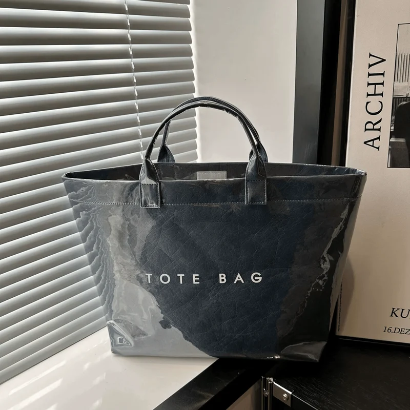 Edelinde® | Tote Tasche mit Zeitungsdruck
