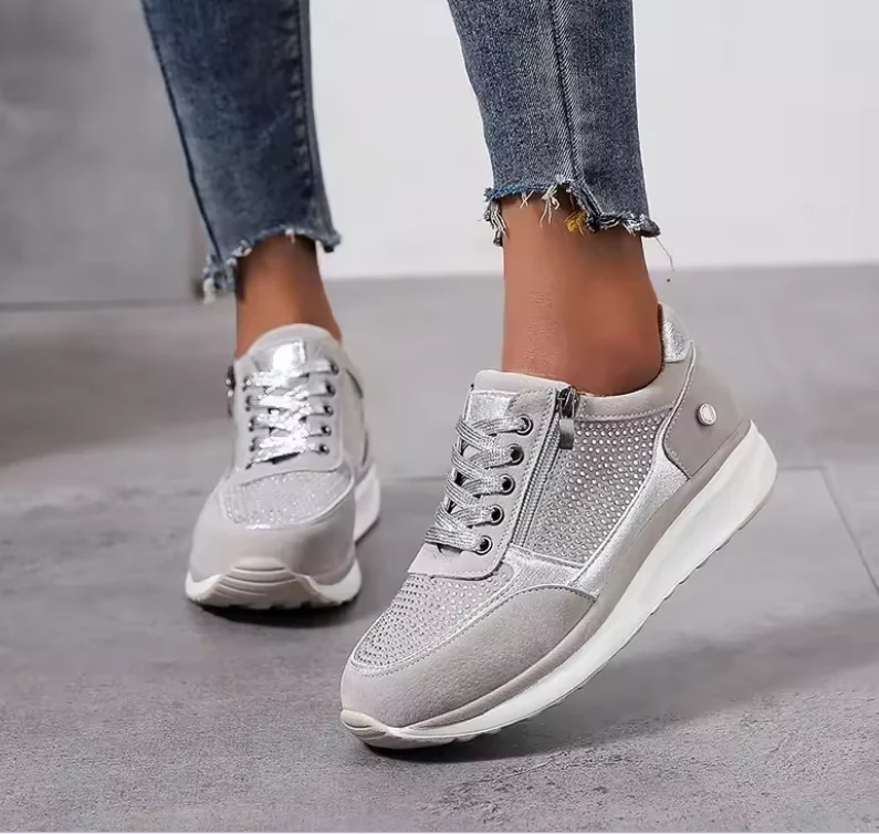 Daria® | Ease Sneakers