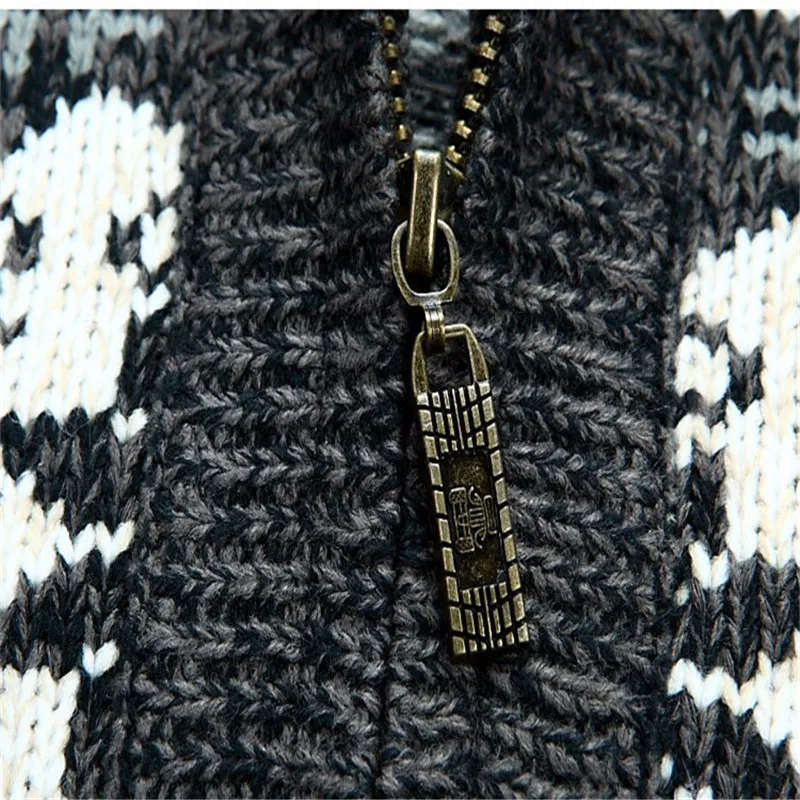 Thomas | Zip-Up Vintage Cardigan