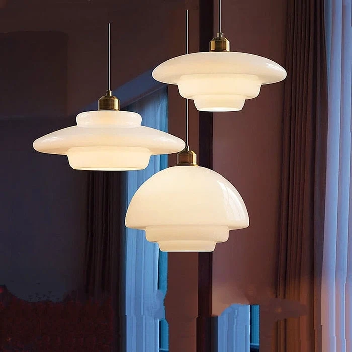 Elegante Pendelleuchte aus Milchglas mit verstellbarer Aufhängung – Hängeleuchte für den Esstisch in verschiedenen Größen