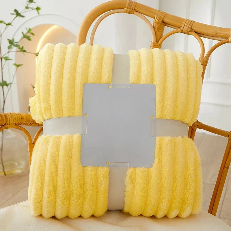 Breit gestreifte Flanell-Fleecedecke – warm für Herbst und Winter, ideal als Bettdecke oder Kuscheldecke