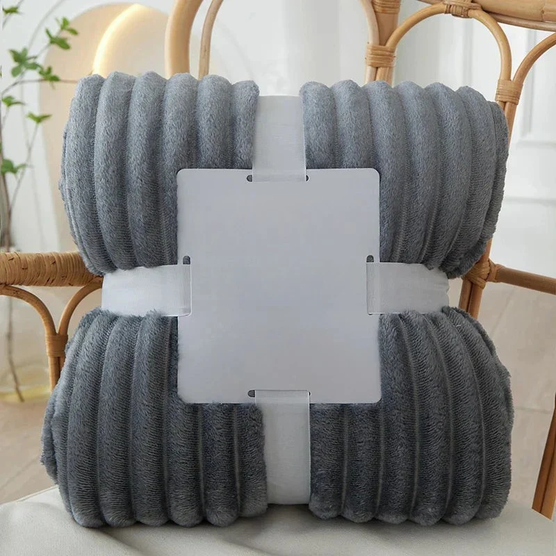 Breit gestreifte Flanell-Fleecedecke – warm für Herbst und Winter, ideal als Bettdecke oder Kuscheldecke