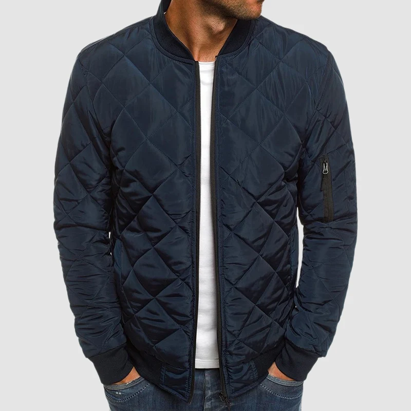Herrenjacke mit raffinierter Passform und elegantem Revers – eine Übergangsjacke für Stil