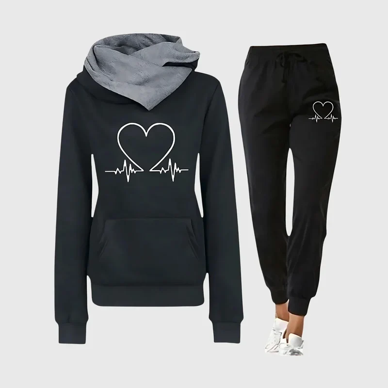 Damen Jogginganzug mit Herzmotiv und Kapuzenpullover