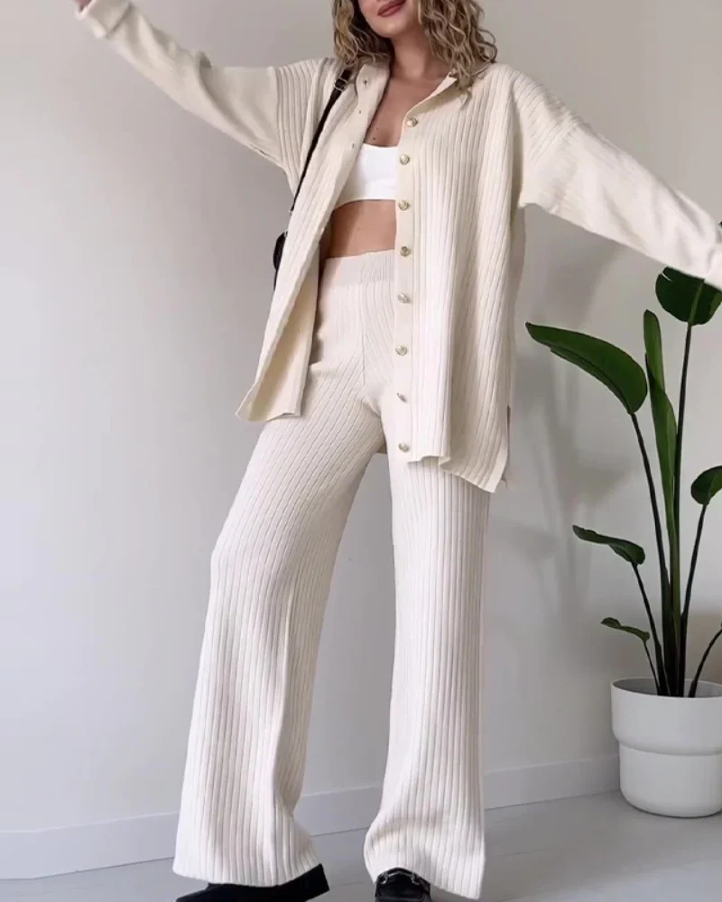 Zweiteiliges Rippstrick-Set – Hemdjacke mit Knöpfen & Hose mit weitem Bein