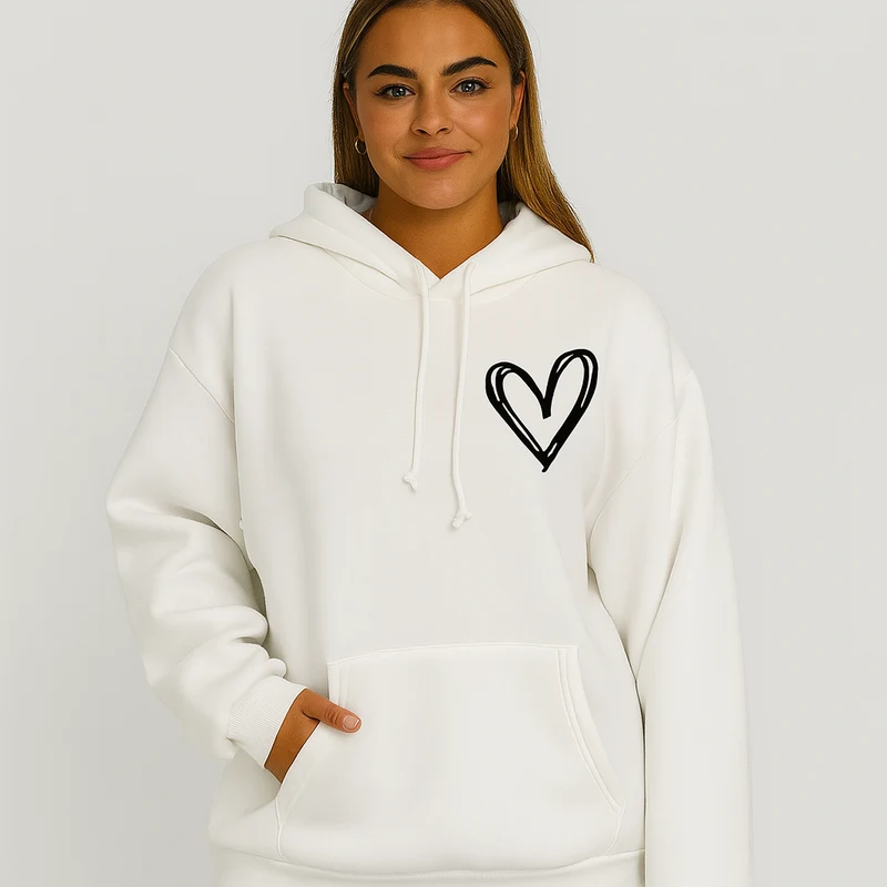 Hoodie mit Herz-Print – Weiche Baumwollmischung – Stylisch & Bequem