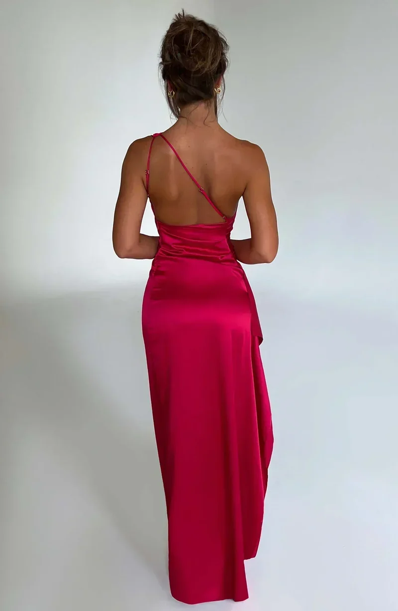 Sofie - Sommerchic Luxus Satin Silhouette