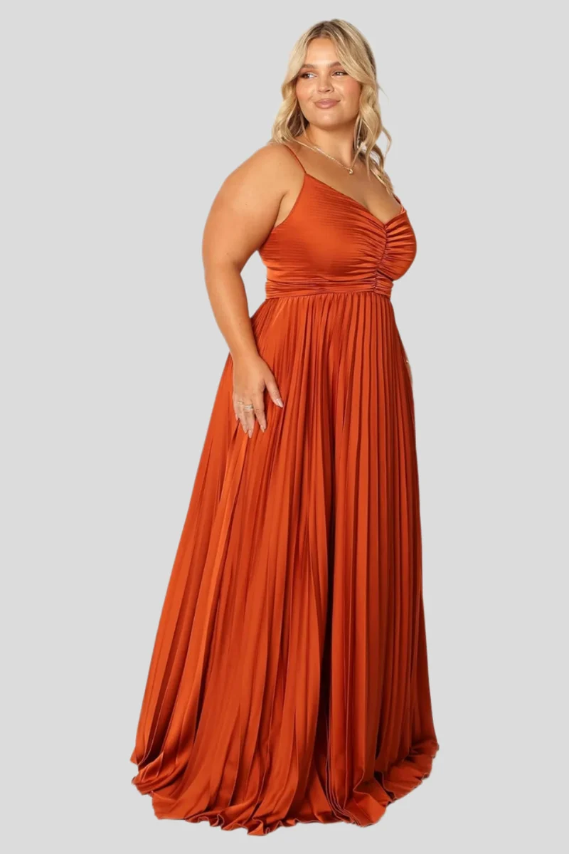 Elise – Plissierter Midikleid für elegante Anlässe