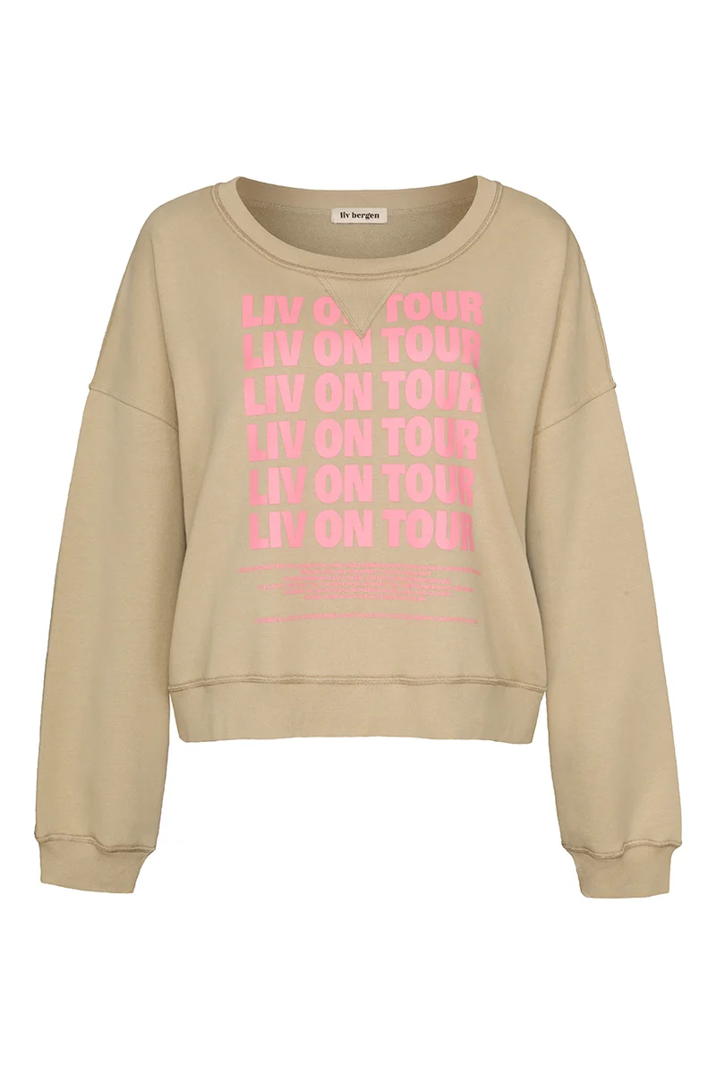 Sweater tour in camel