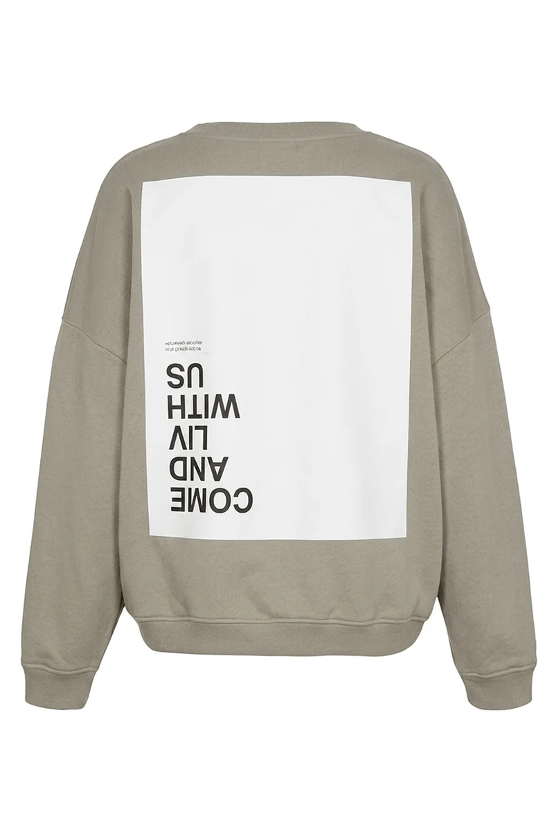Sweater come in mud