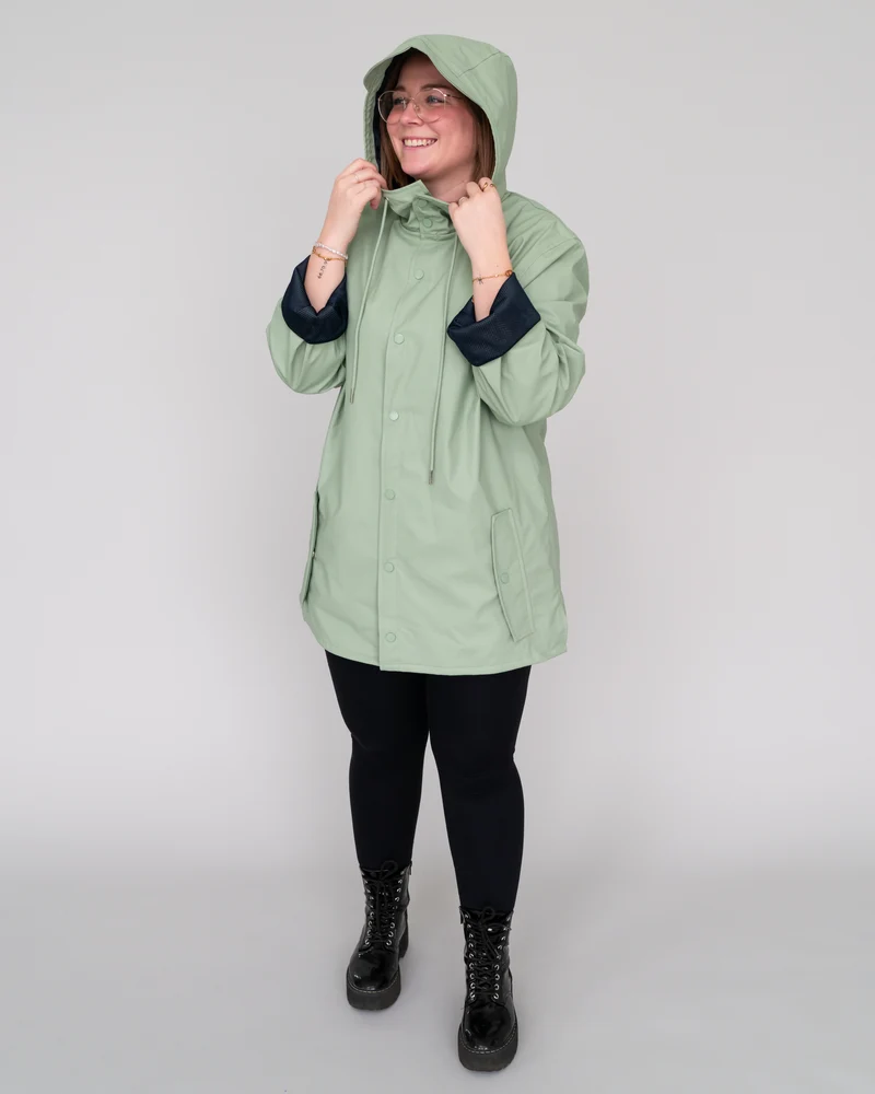 Regenjacke (mit Kapuze)