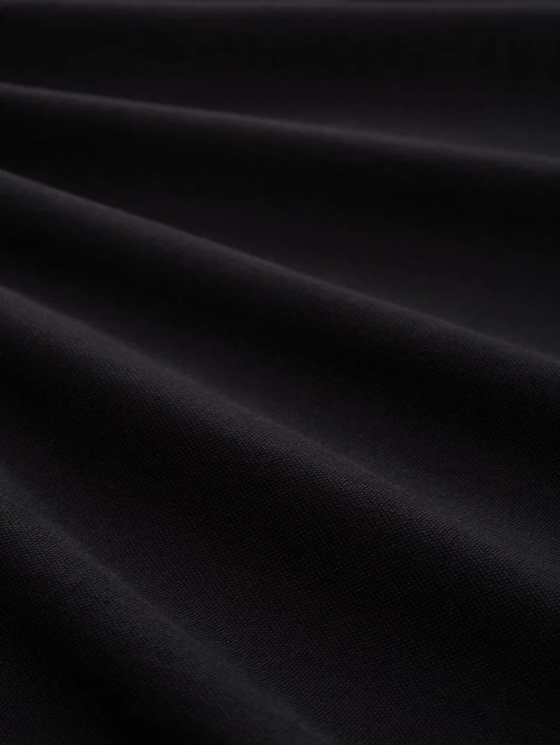 basic polo with contrast