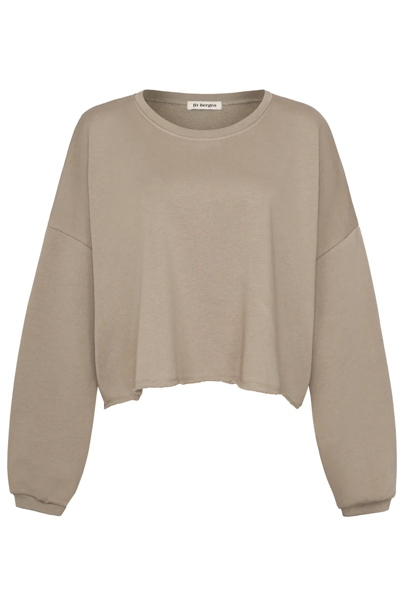 Sweater dream in mud