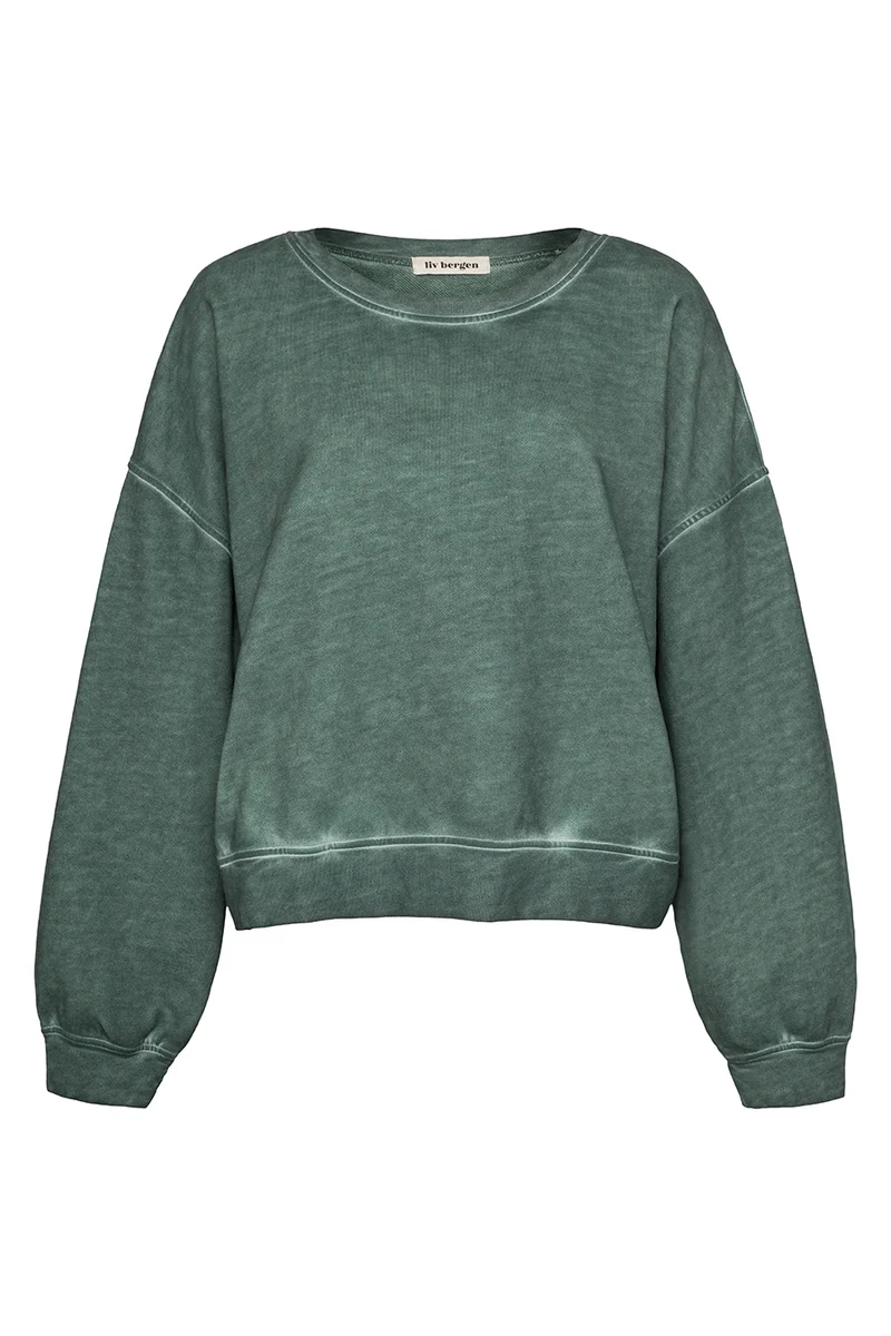 Sweater nice in deep sea