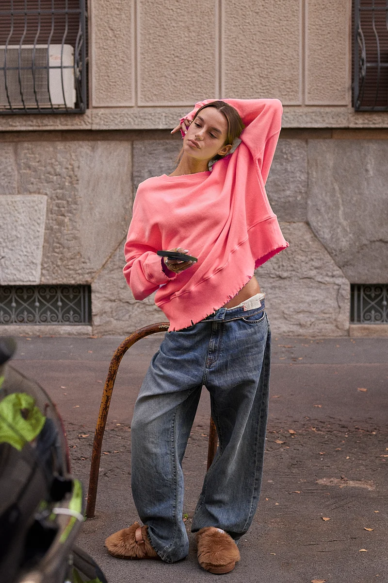 Sweater Distressed in neon coral