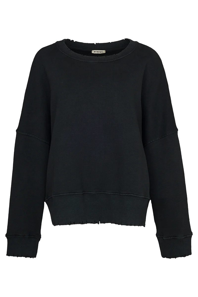 Sweater Distressed in charcoal