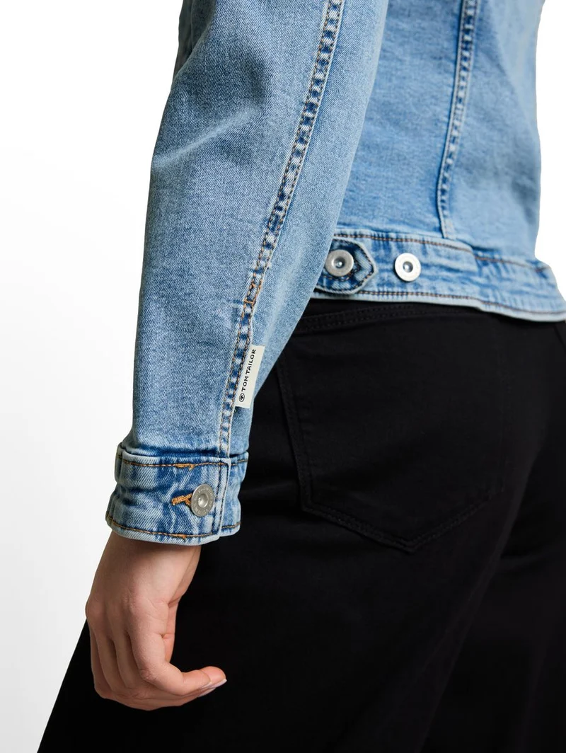 DENIM JACKET