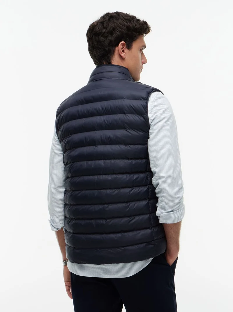 CORE PACKABLE RECYCLED VEST