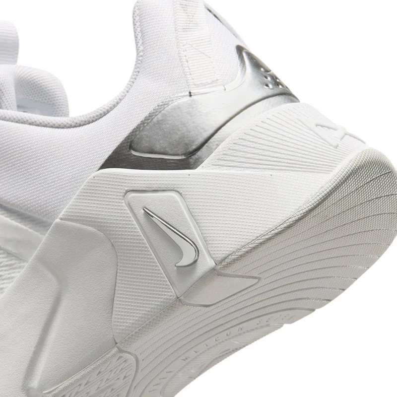 NIKE Damen Workoutschuhe W FREE METCON 7