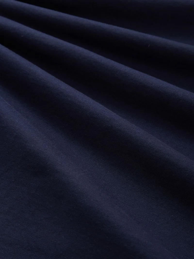 logo tee