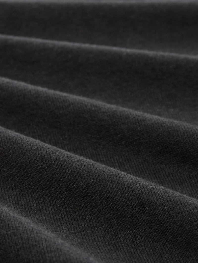 basic crewneck knit