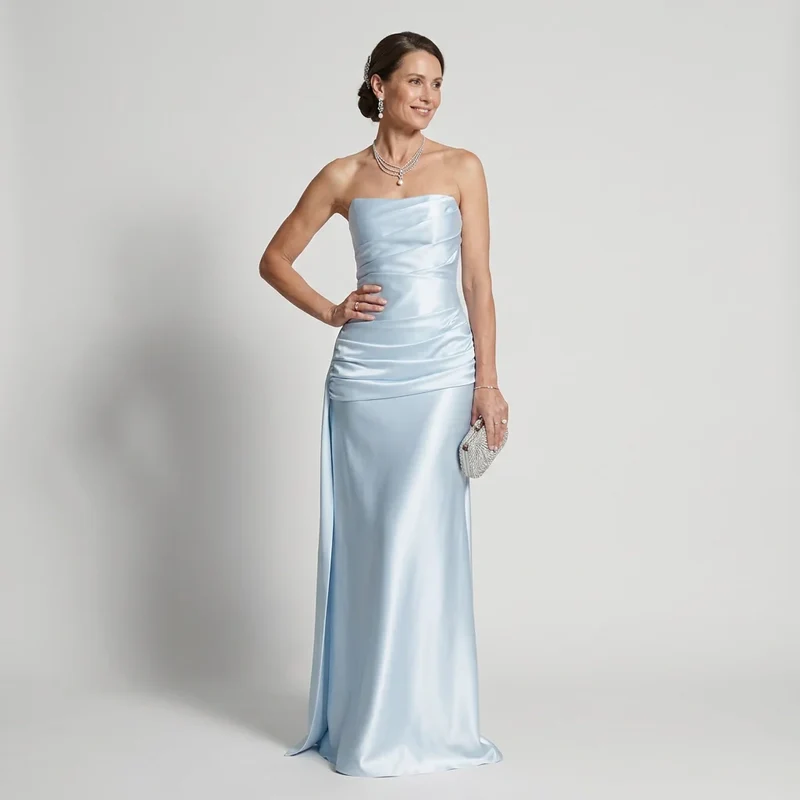 Bandeau Maxikleid aus Satin im festlichen Stil