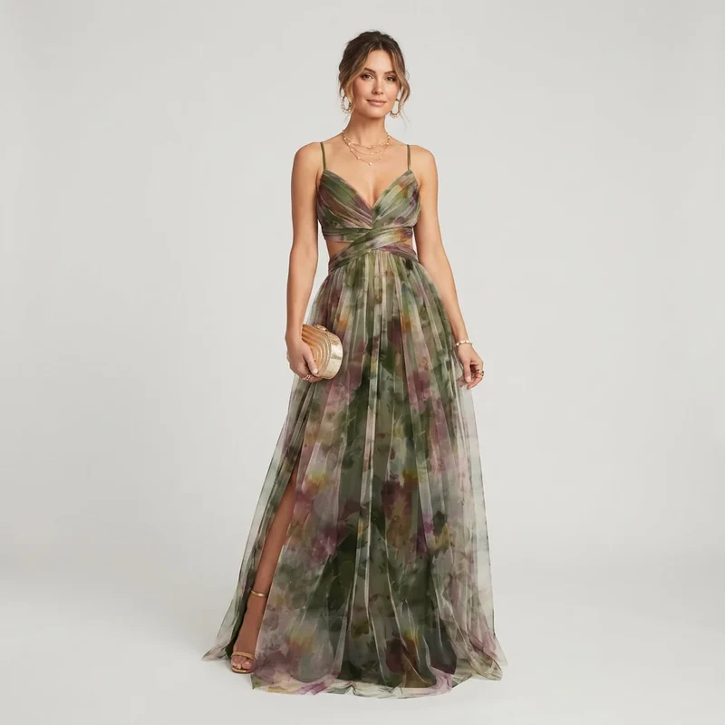 Maxi Kleid in Überlänge aus feinem Tüll in A-Linie mit Cut Out und Blumenprint