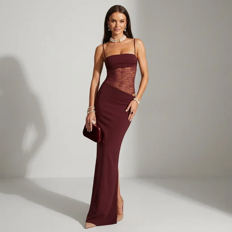 Maxikleid im Bodycon-Stil mit Cut Outs und Spitze