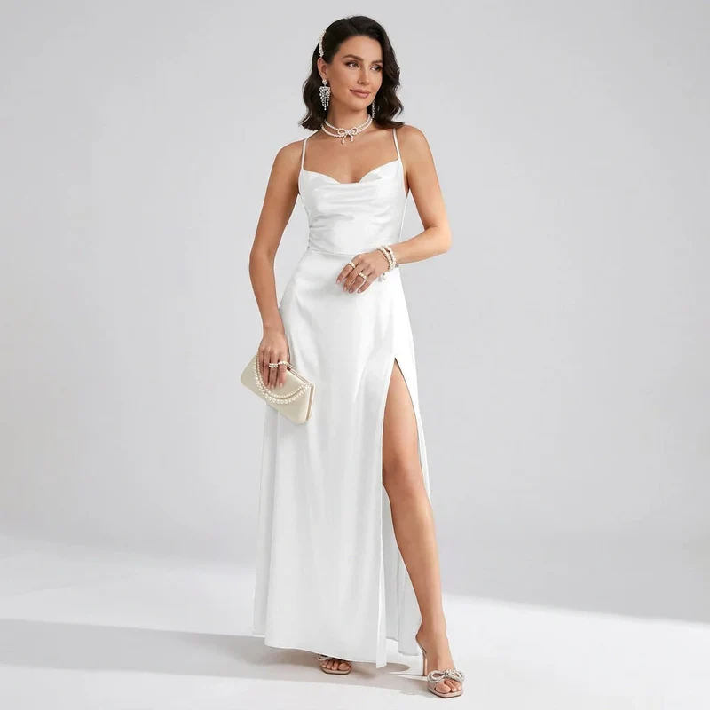 Maxi Trägerkleid mit Wasserfallausschnitt und Schlitz aus Satin