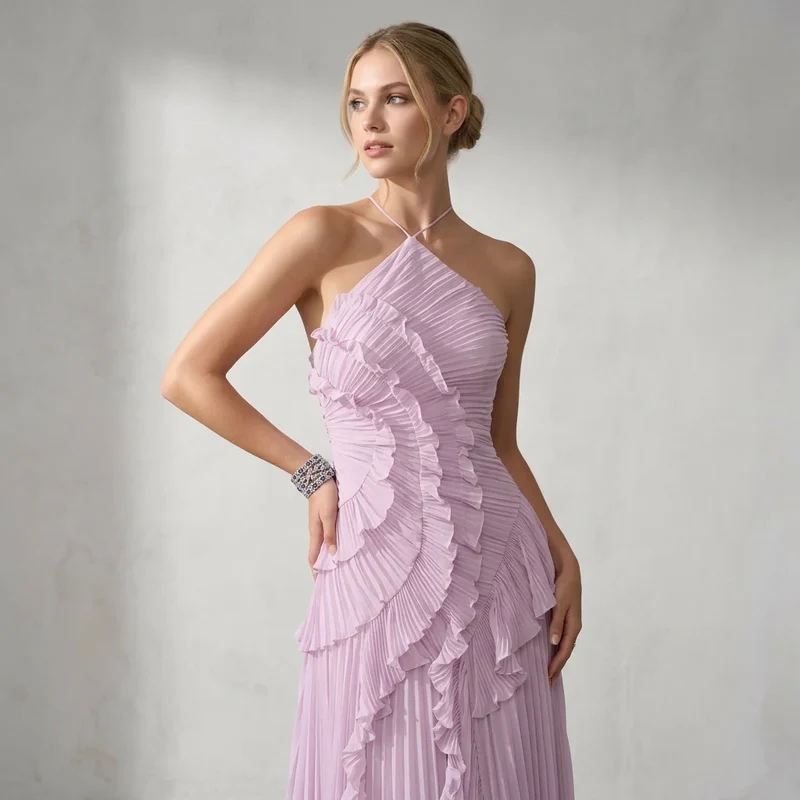 Bandeau Sommerkleid mit Plissee und Volants - midi