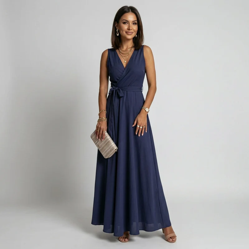 Ärmelloses Maxikleid in bodenlanger Form mit Wickeloptik