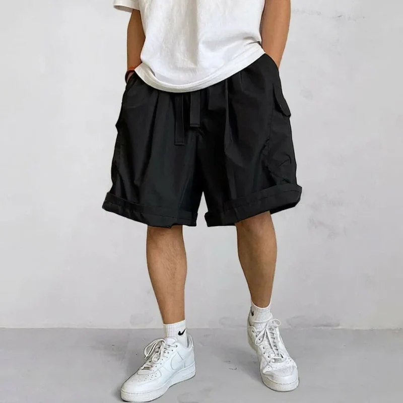 Knielange Bermuda für Herren im Cargo Stil und Loose Fit