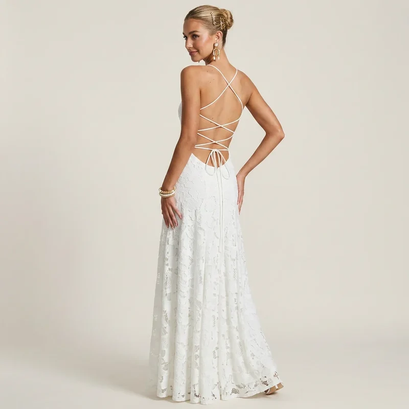 Maxikleid in A-Linie mit Spitze und Spaghettiträgern