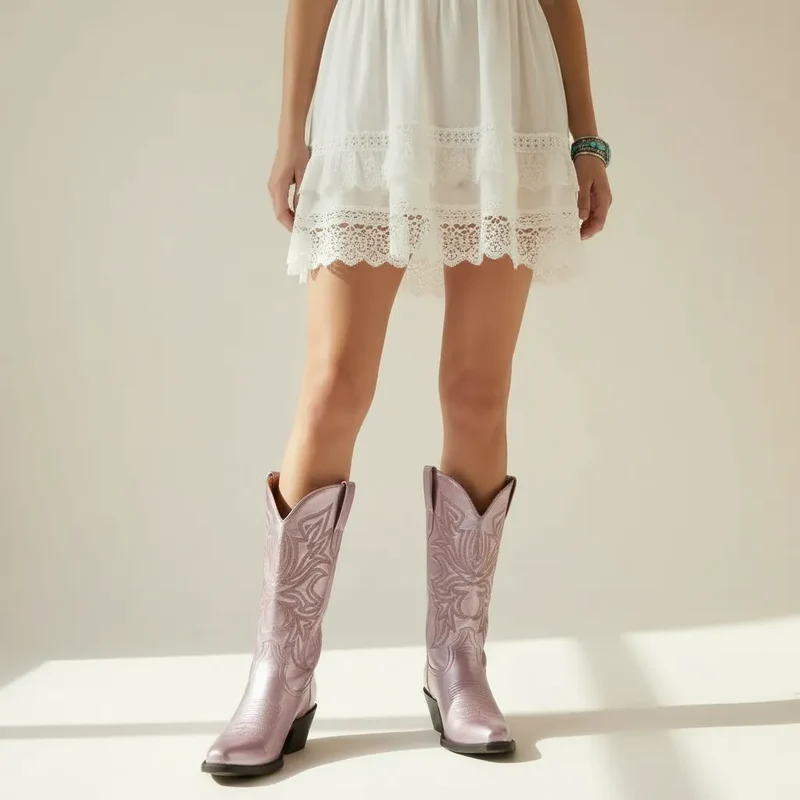 Metallische Cowboy-Stiefel für Damen im modernen Design