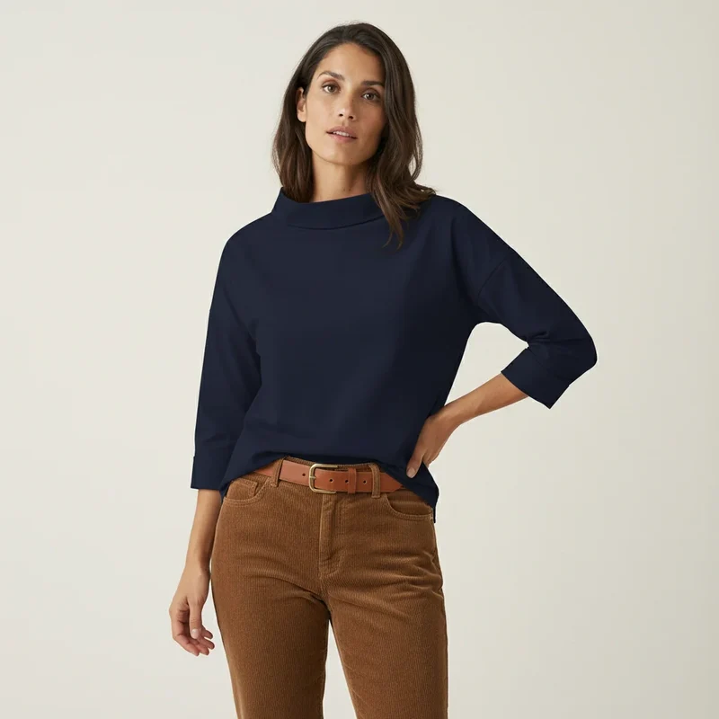 Bluse für Damen mit weitem Stehkragen in geradem Schnitt und 3/4-Ärmeln