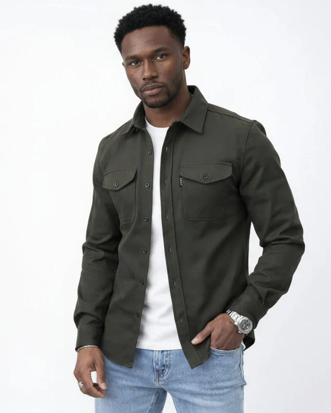 Hemdjacke für Herren mit Klappen-Brusttaschen und einfarbigem Pastellton
