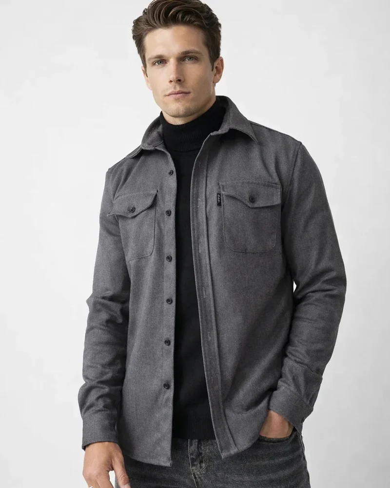 Hemdjacke für Herren mit Klappen-Brusttaschen und einfarbigem Pastellton