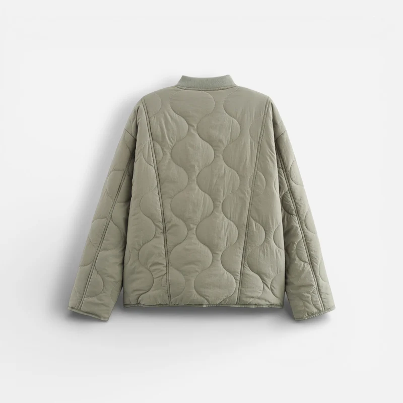 Leichte Steppjacke für Damen mit Leoparden-Details und ohne Kragen